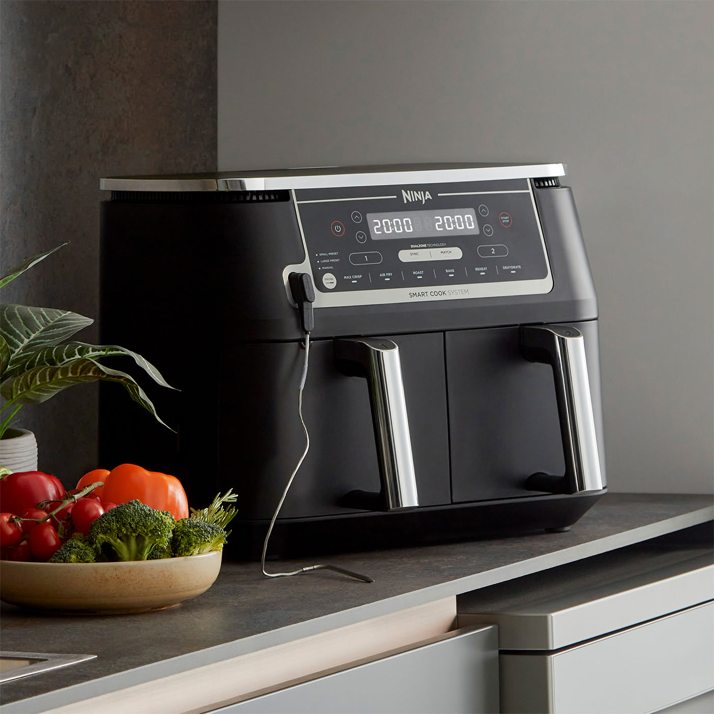 No guesswork with Digital Cooking Probe