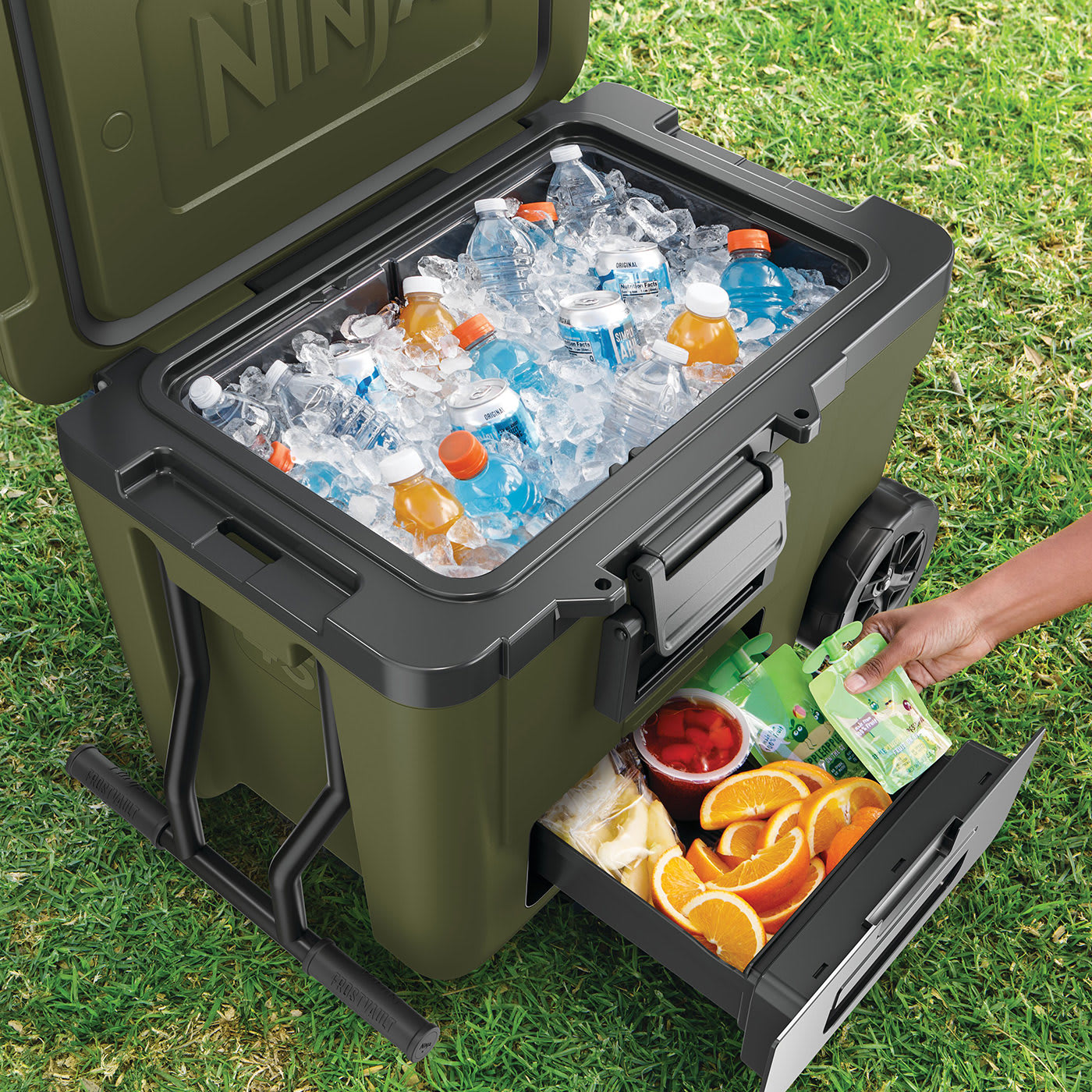 Integrated dry storage drawer